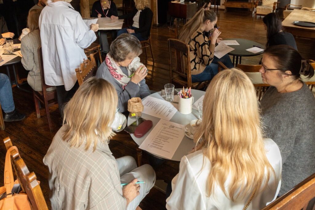 Game of Natural Scents